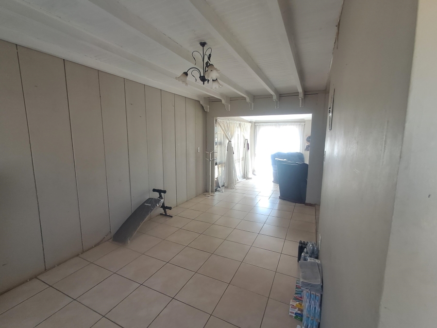 3 Bedroom Property for Sale in Crystal Park Gauteng