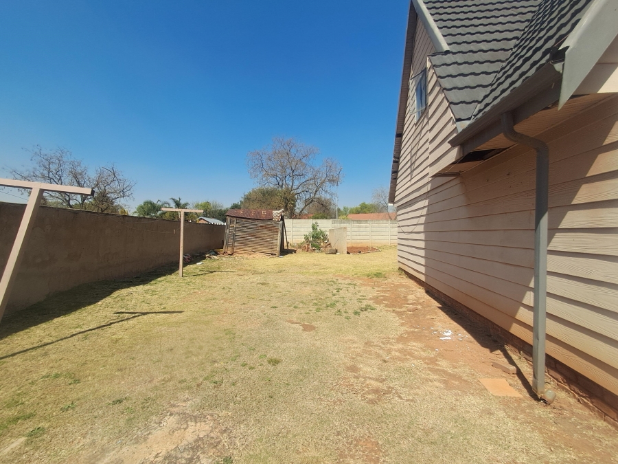 3 Bedroom Property for Sale in Crystal Park Gauteng