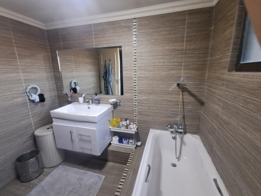 3 Bedroom Property for Sale in Benoni Central Gauteng
