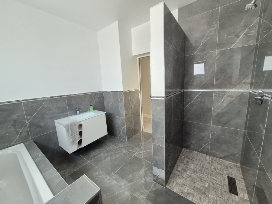5 Bedroom Property for Sale in Sunnyridge Gauteng