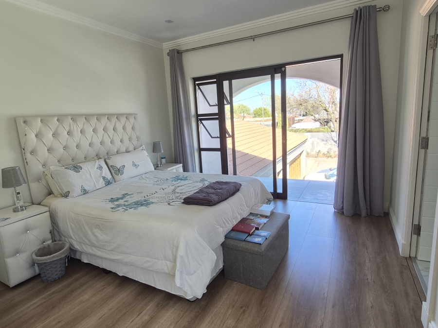 5 Bedroom Property for Sale in Sunnyridge Gauteng