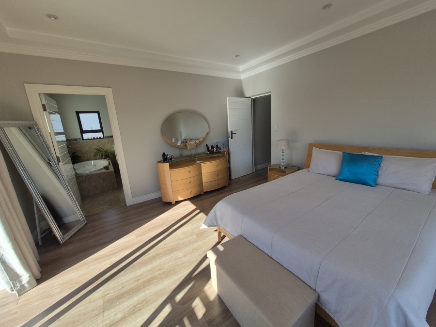 5 Bedroom Property for Sale in Sunnyridge Gauteng