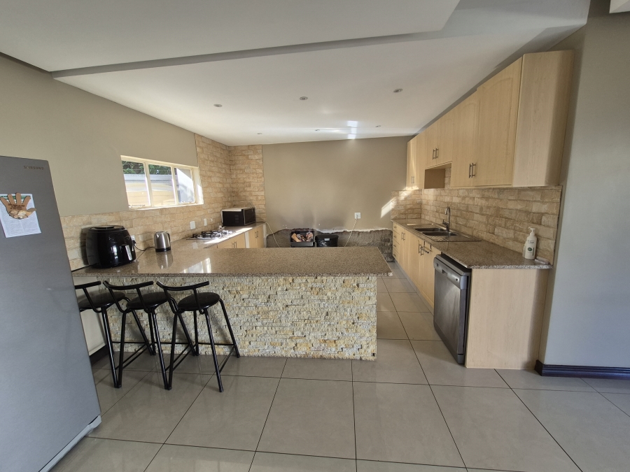 5 Bedroom Property for Sale in Sunnyridge Gauteng