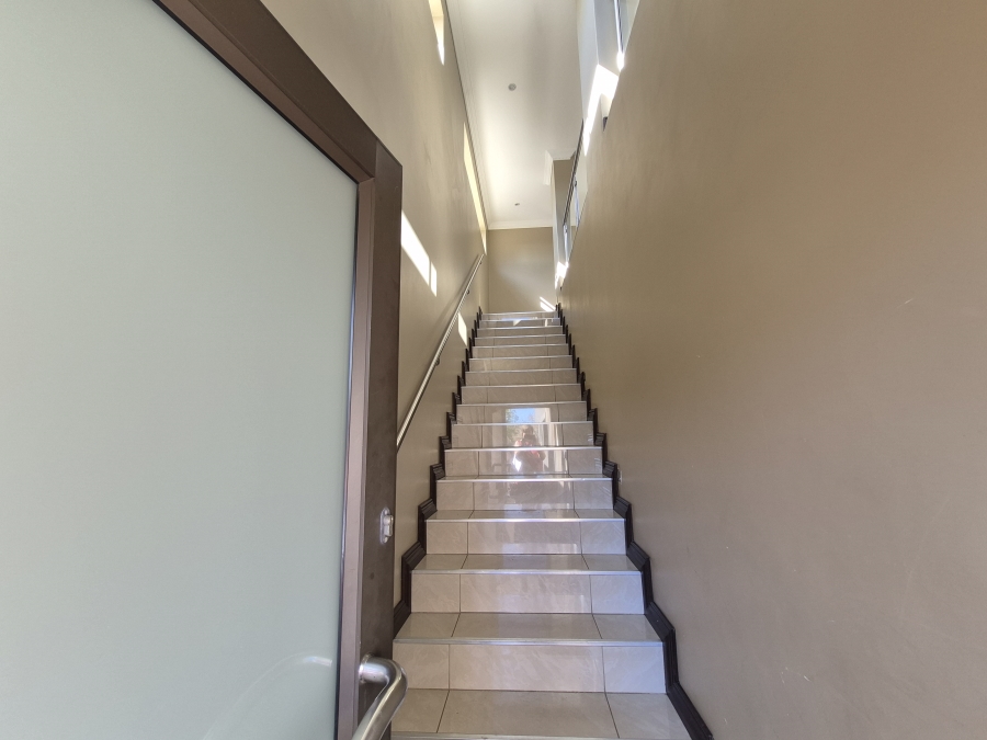 5 Bedroom Property for Sale in Sunnyridge Gauteng