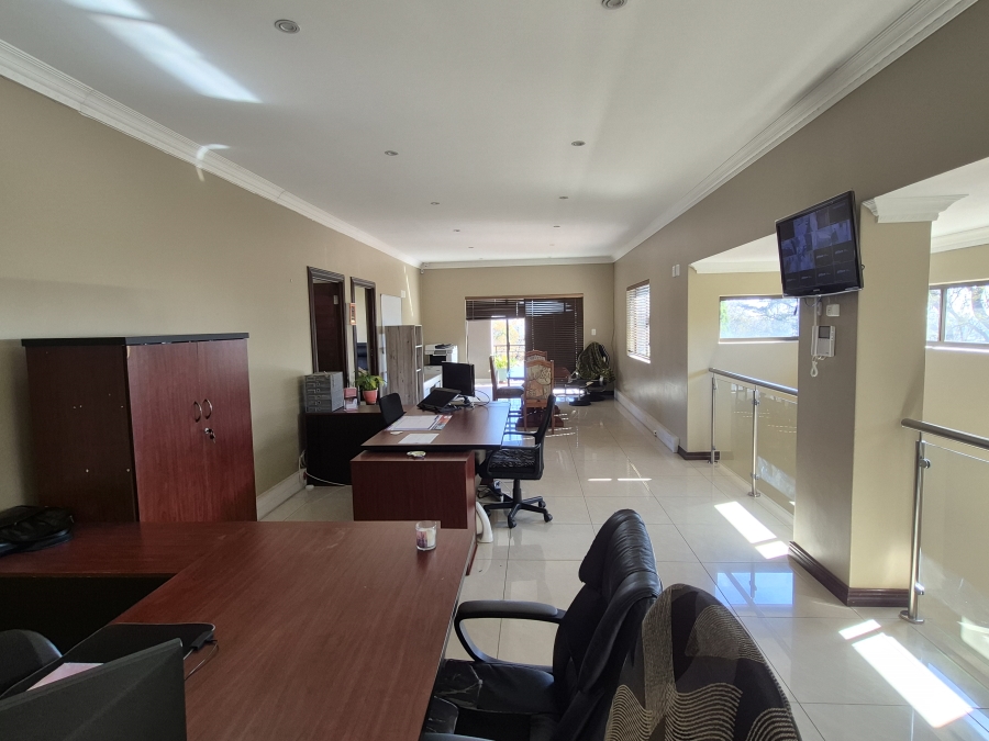 5 Bedroom Property for Sale in Sunnyridge Gauteng