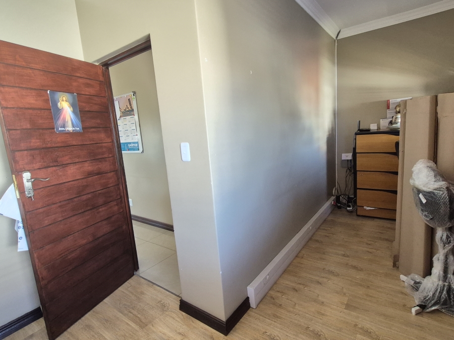 5 Bedroom Property for Sale in Sunnyridge Gauteng