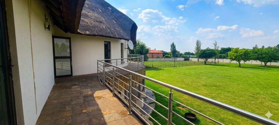 5 Bedroom Property for Sale in Glen Austin Gauteng