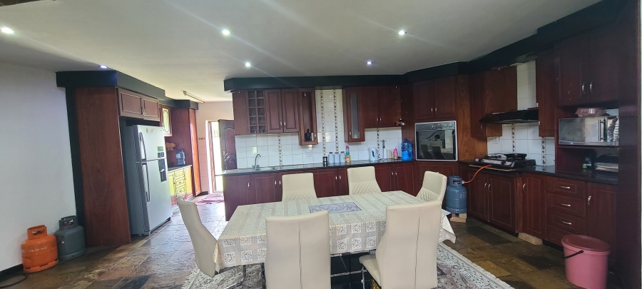 5 Bedroom Property for Sale in Glen Austin Gauteng