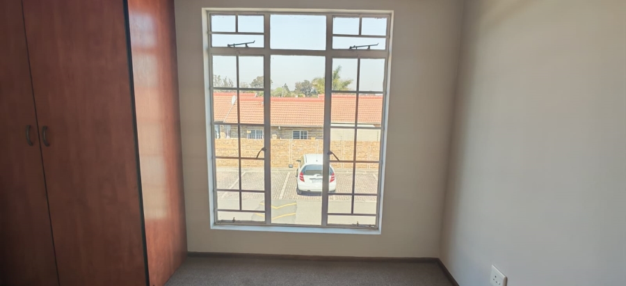 2 Bedroom Property for Sale in Brentwood Gauteng