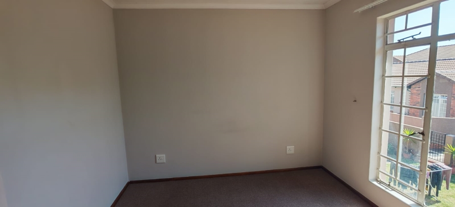 2 Bedroom Property for Sale in Brentwood Gauteng