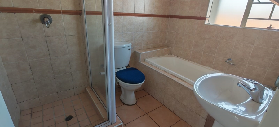 To Let 2 Bedroom Property for Rent in Brentwood Gauteng