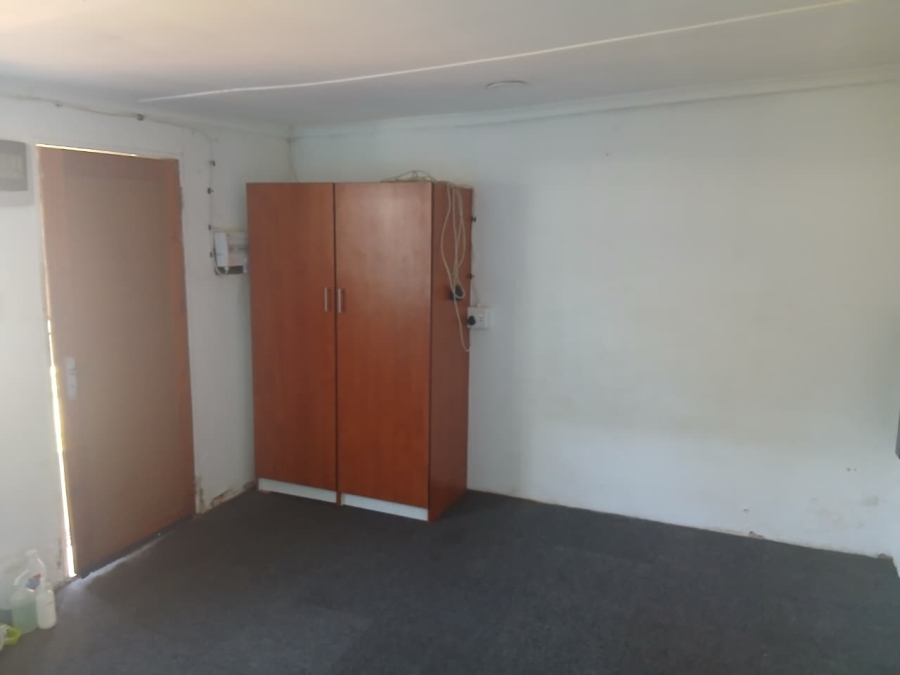 To Let 1 Bedroom Property for Rent in Primrose East Gauteng