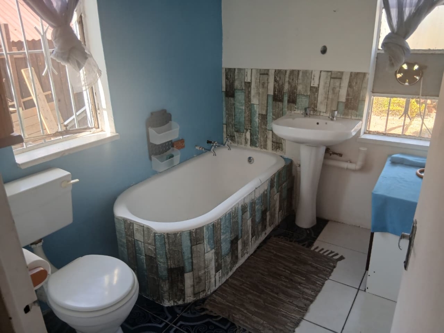 To Let 1 Bedroom Property for Rent in Primrose East Gauteng