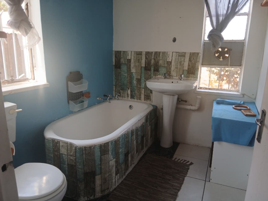 To Let 1 Bedroom Property for Rent in Primrose East Gauteng