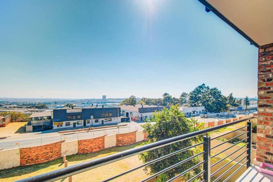 To Let 2 Bedroom Property for Rent in Solheim Gauteng