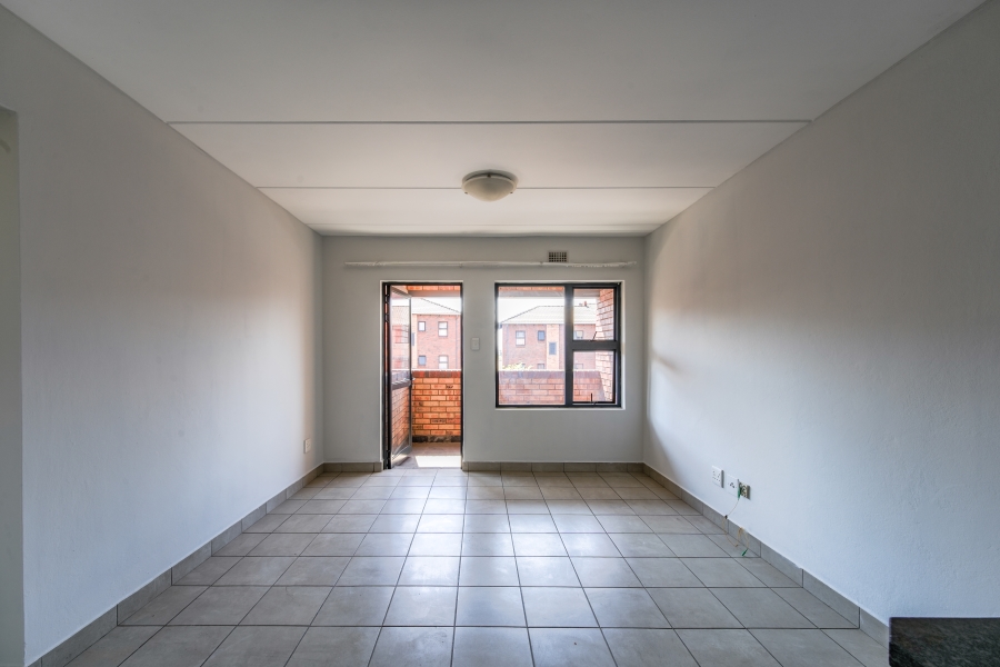 2 Bedroom Property for Sale in La Montagne Gauteng
