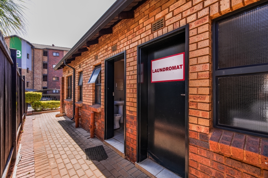 2 Bedroom Property for Sale in La Montagne Gauteng