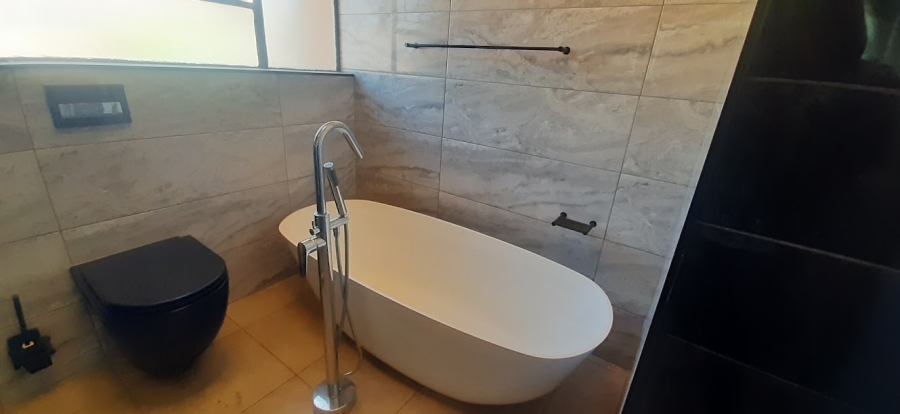 3 Bedroom Property for Sale in Birch Acres Gauteng