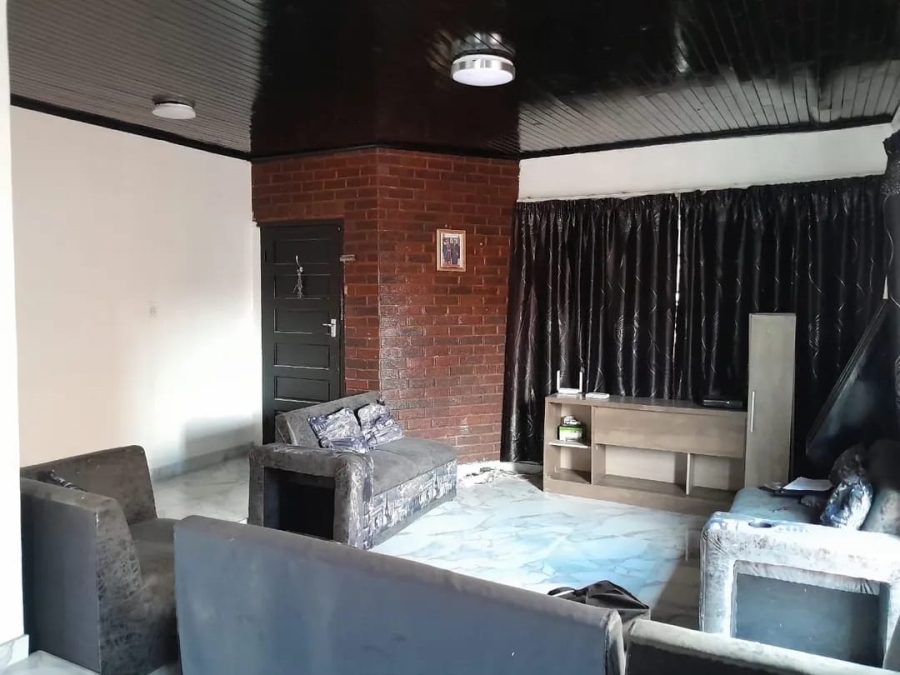 4 Bedroom Property for Sale in Laudium Gauteng
