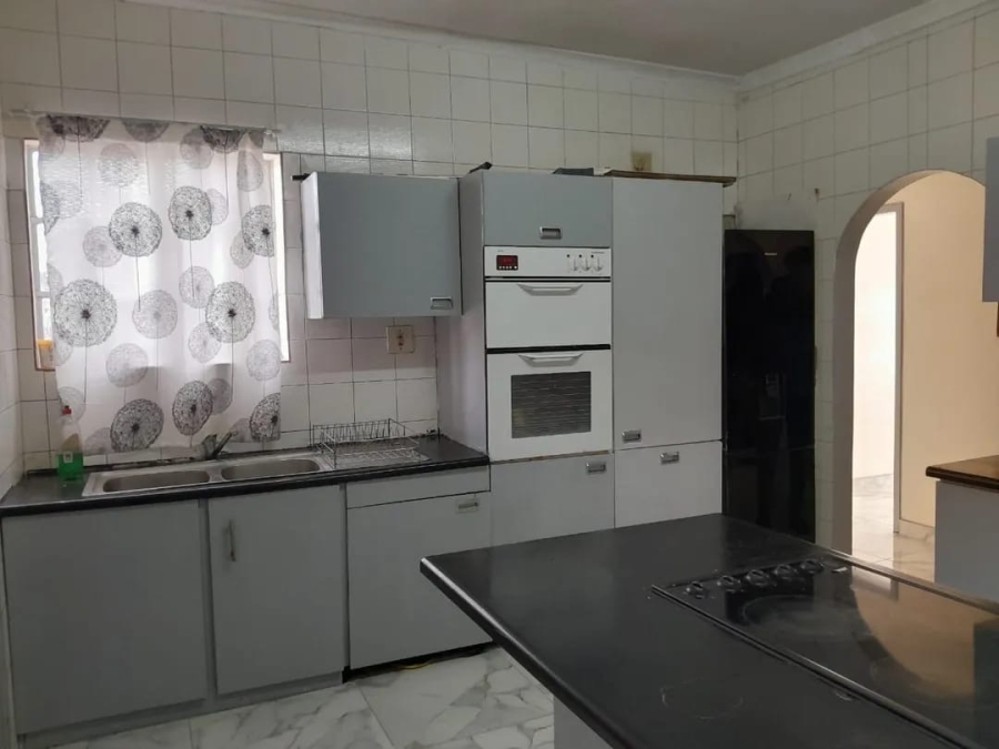 4 Bedroom Property for Sale in Laudium Gauteng