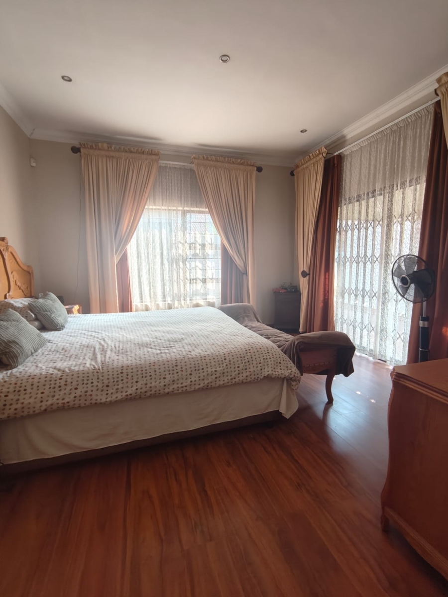 4 Bedroom Property for Sale in Vanderbijlpark SE 8 Gauteng