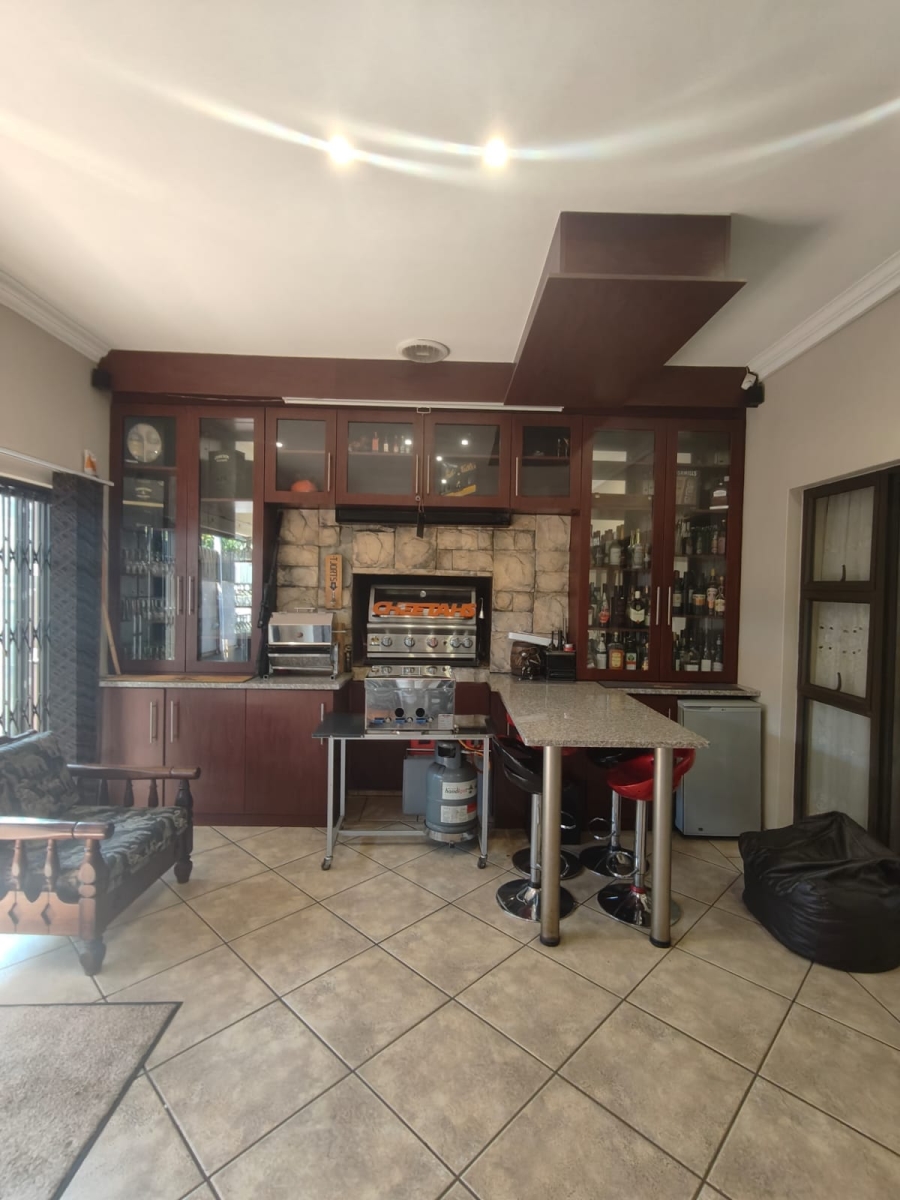 4 Bedroom Property for Sale in Vanderbijlpark SE 8 Gauteng