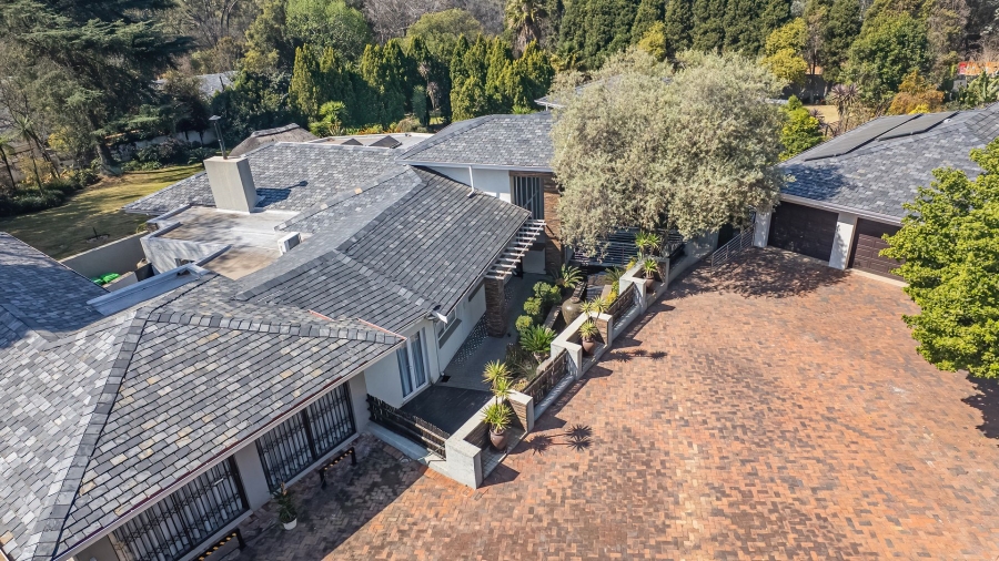 5 Bedroom Property for Sale in Bryanston Gauteng