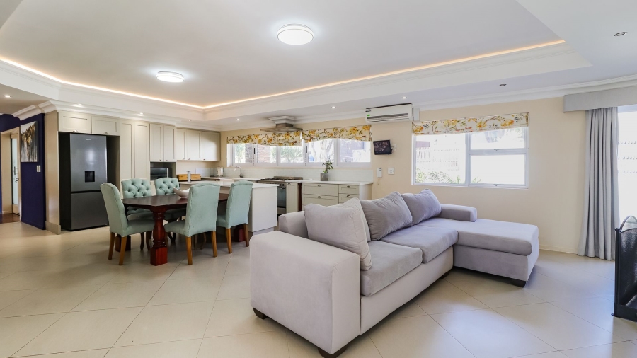 5 Bedroom Property for Sale in Bryanston Gauteng