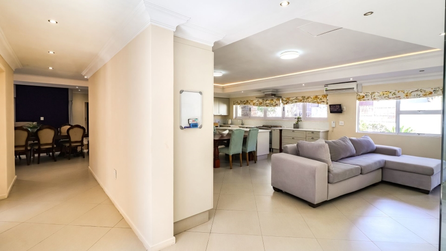 5 Bedroom Property for Sale in Bryanston Gauteng