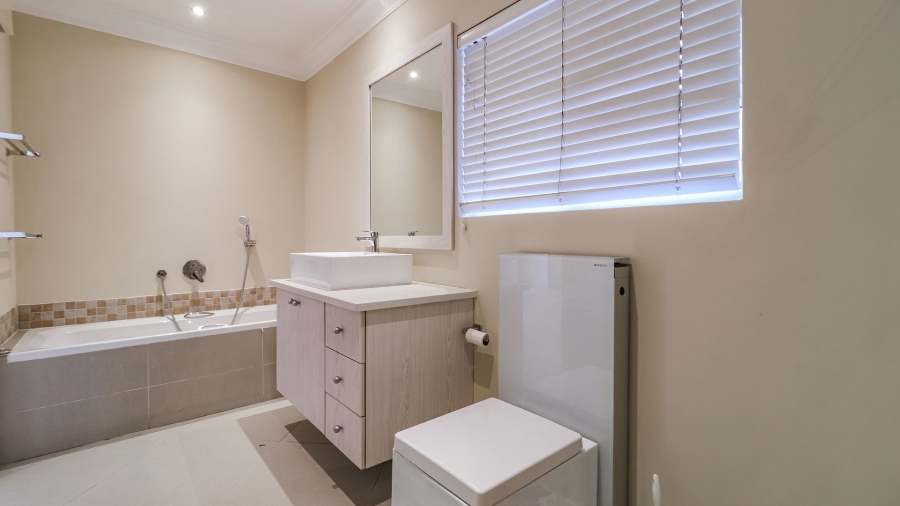 5 Bedroom Property for Sale in Bryanston Gauteng