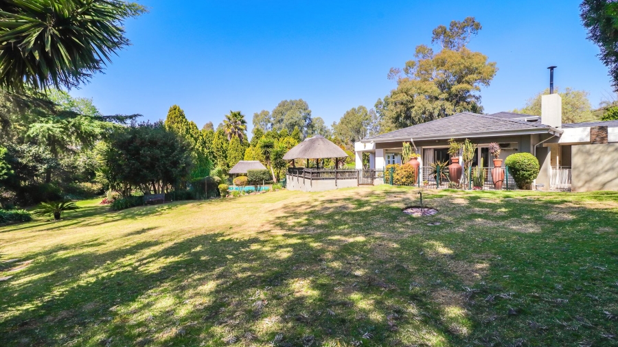 5 Bedroom Property for Sale in Bryanston Gauteng
