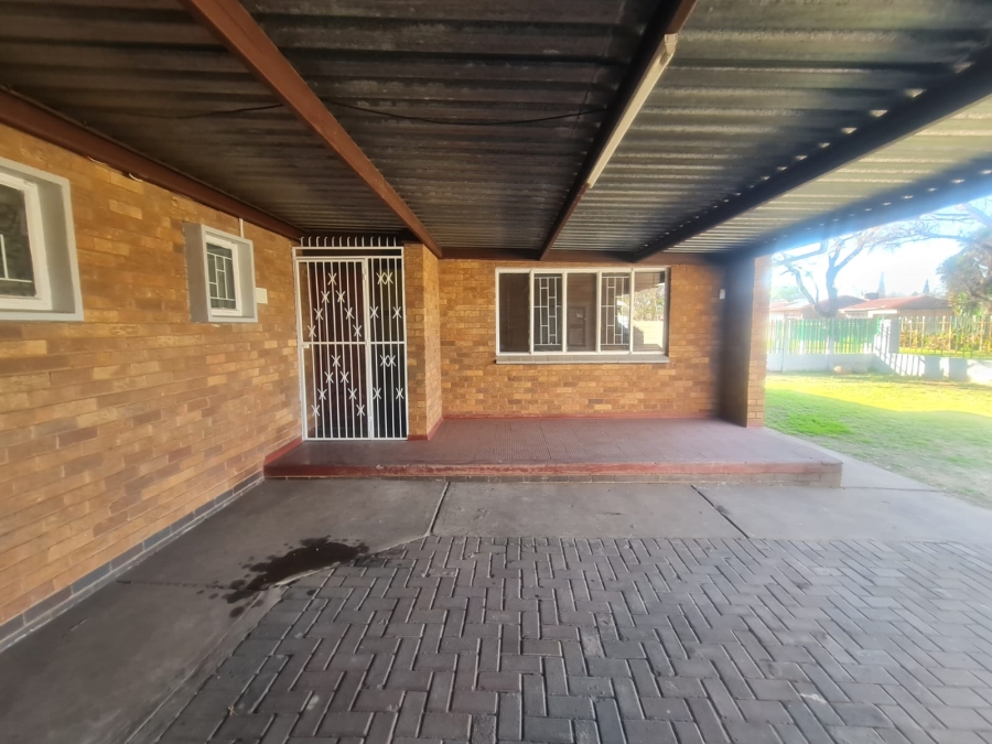 4 Bedroom Property for Sale in Vanderbijlpark CE 2 Gauteng