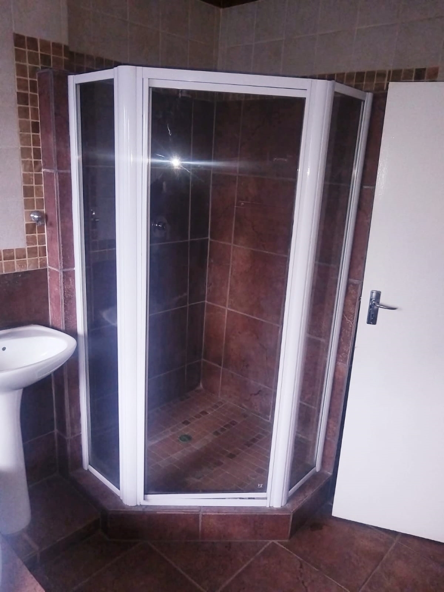 4 Bedroom Property for Sale in Vanderbijlpark CE 2 Gauteng