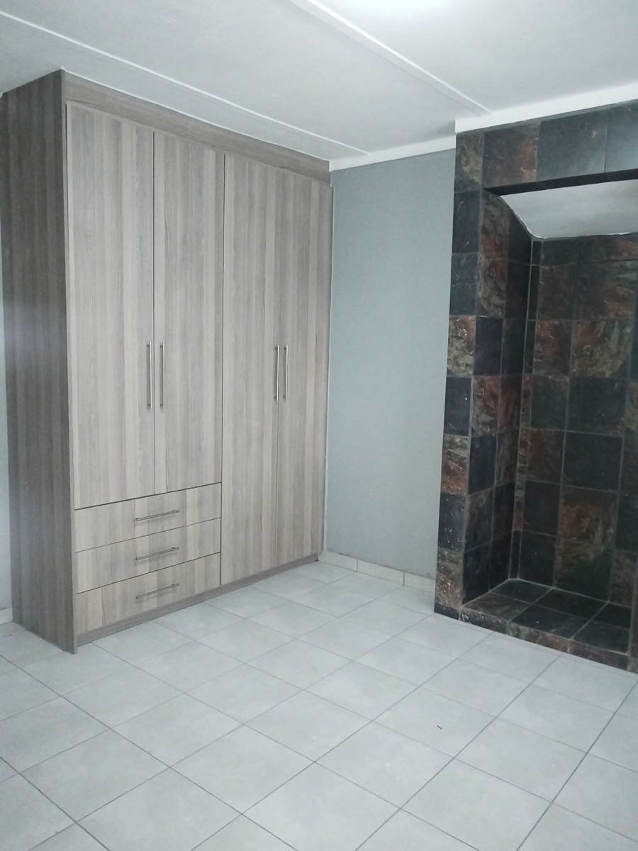 4 Bedroom Property for Sale in Vanderbijlpark CE 2 Gauteng