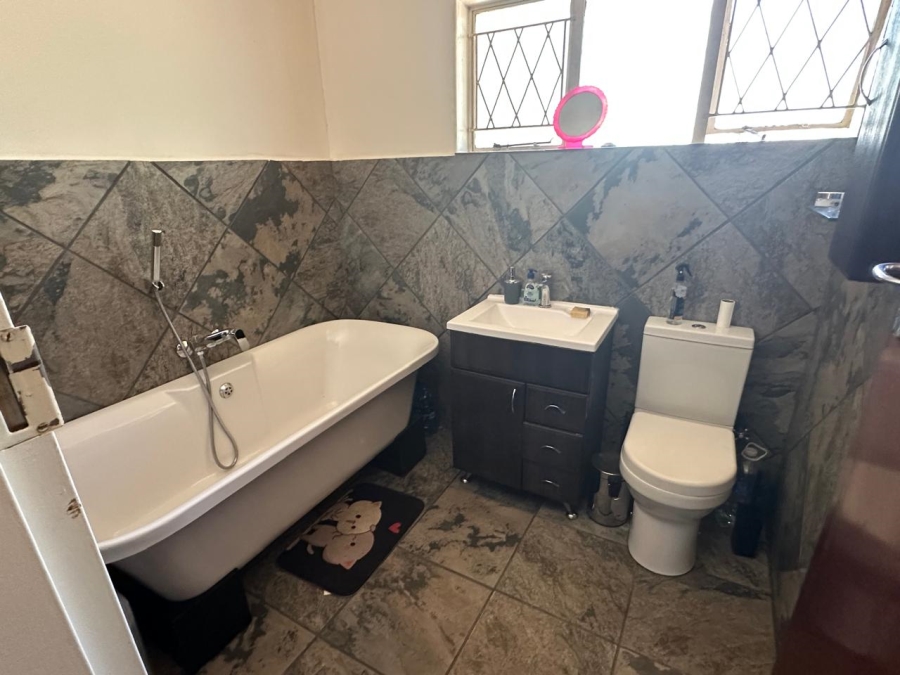 3 Bedroom Property for Sale in Kensington B Gauteng