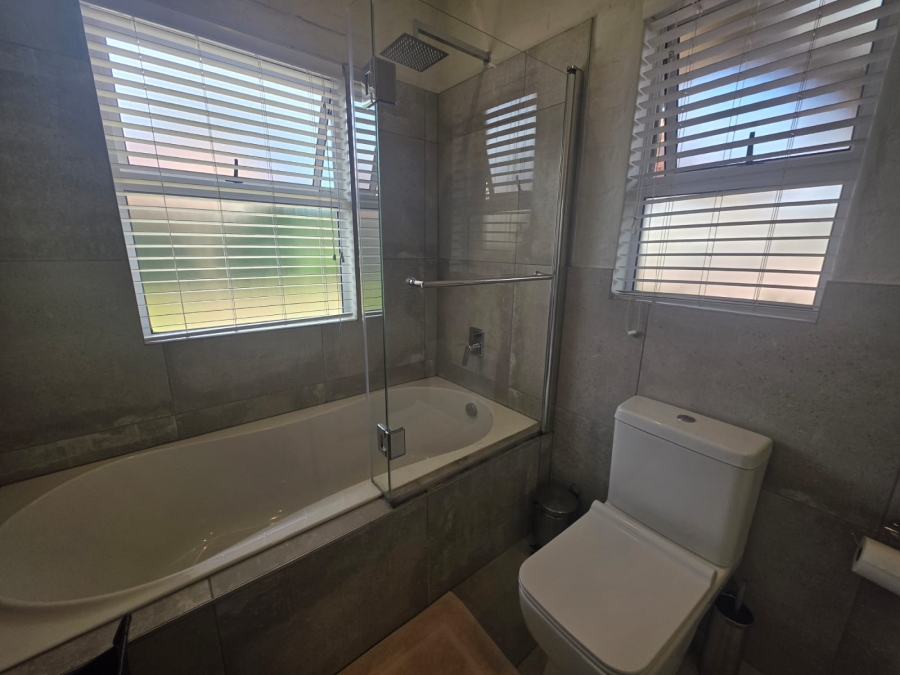 1 Bedroom Property for Sale in Lochvaal Gauteng