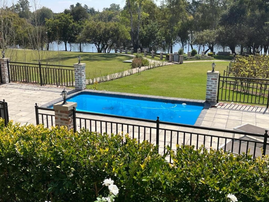 1 Bedroom Property for Sale in Lochvaal Gauteng