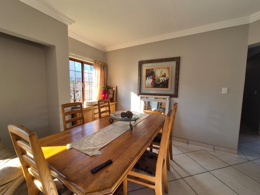 To Let 4 Bedroom Property for Rent in Vanderbijlpark SE 8 Gauteng