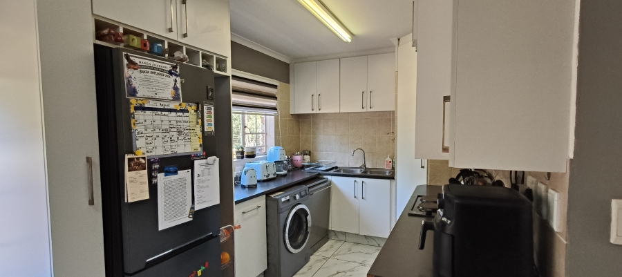 To Let 3 Bedroom Property for Rent in Sundowner Gauteng