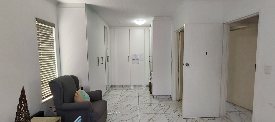 To Let 3 Bedroom Property for Rent in Sundowner Gauteng