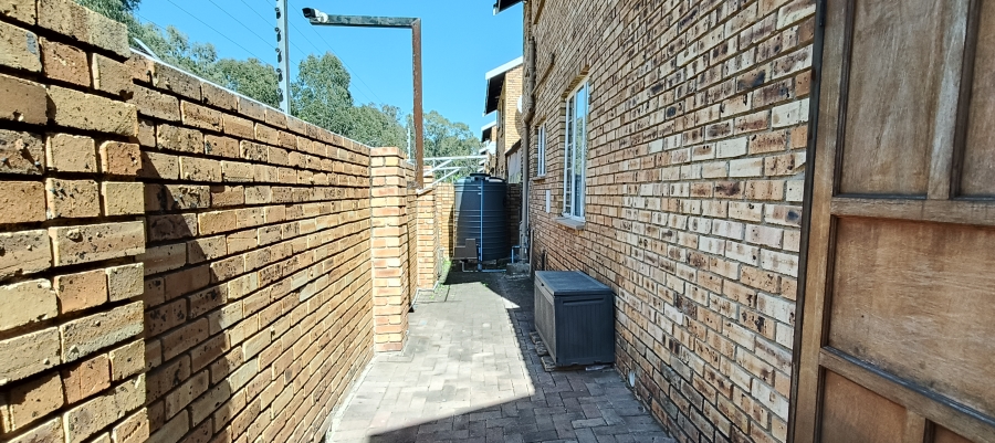To Let 3 Bedroom Property for Rent in Sundowner Gauteng