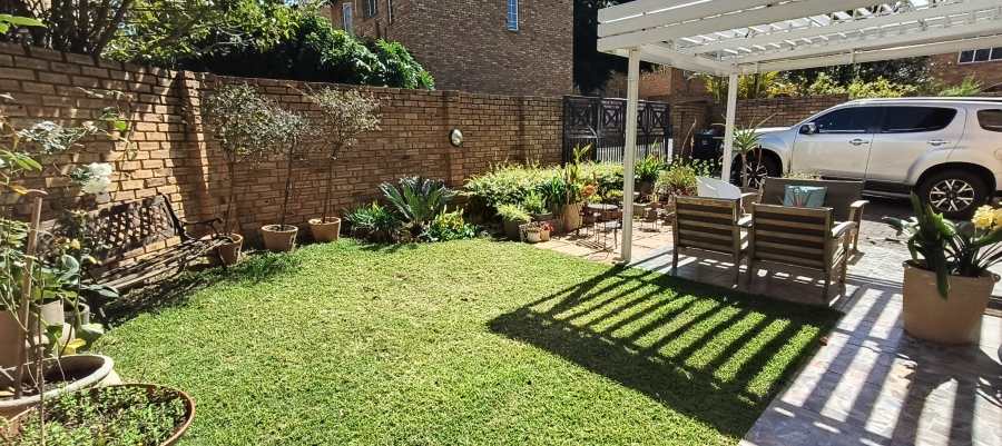 To Let 3 Bedroom Property for Rent in Sundowner Gauteng