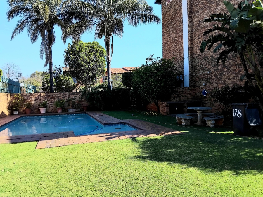To Let 3 Bedroom Property for Rent in Fairland Gauteng