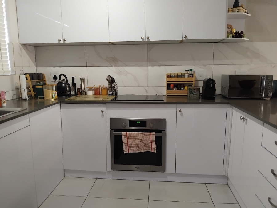 To Let 3 Bedroom Property for Rent in Fairland Gauteng