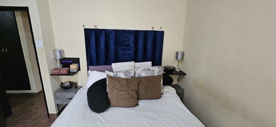 To Let 2 Bedroom Property for Rent in Castleview Gauteng