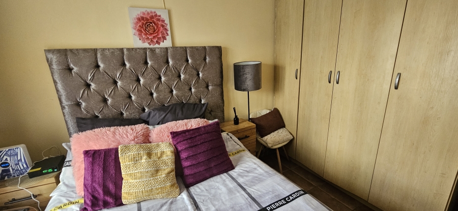 To Let 2 Bedroom Property for Rent in Castleview Gauteng