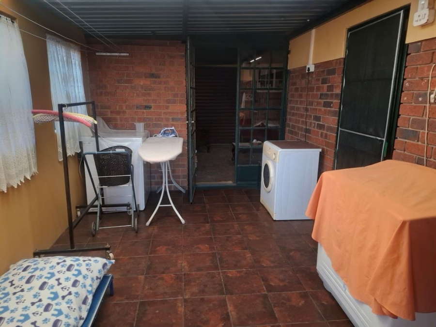 3 Bedroom Property for Sale in Westonaria Gauteng