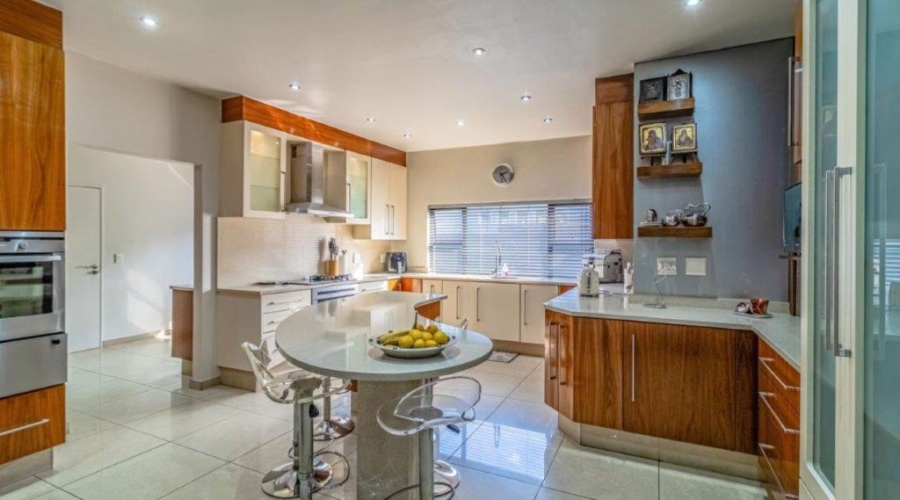 4 Bedroom Property for Sale in Dowerglen Ext 5 Gauteng