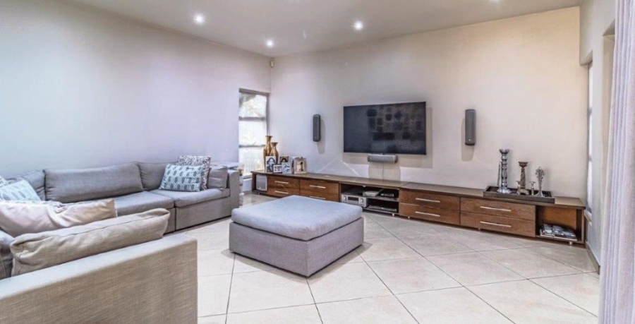 4 Bedroom Property for Sale in Dowerglen Ext 5 Gauteng