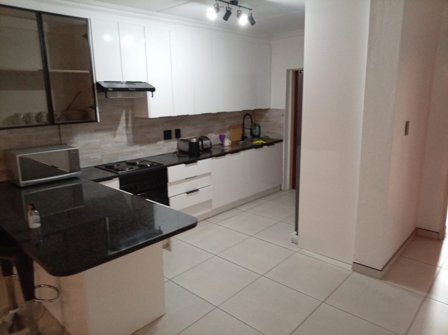 To Let 2 Bedroom Property for Rent in Northgate Gauteng